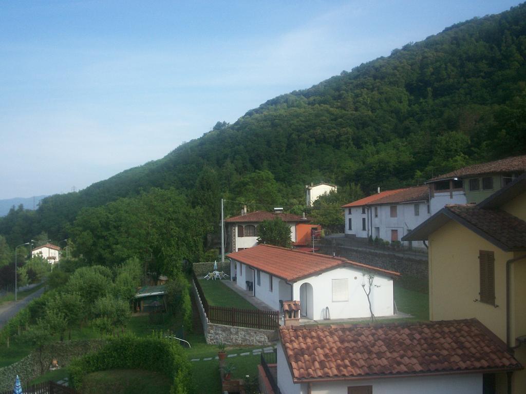 Hermitage Holidays Gallicano الغرفة الصورة